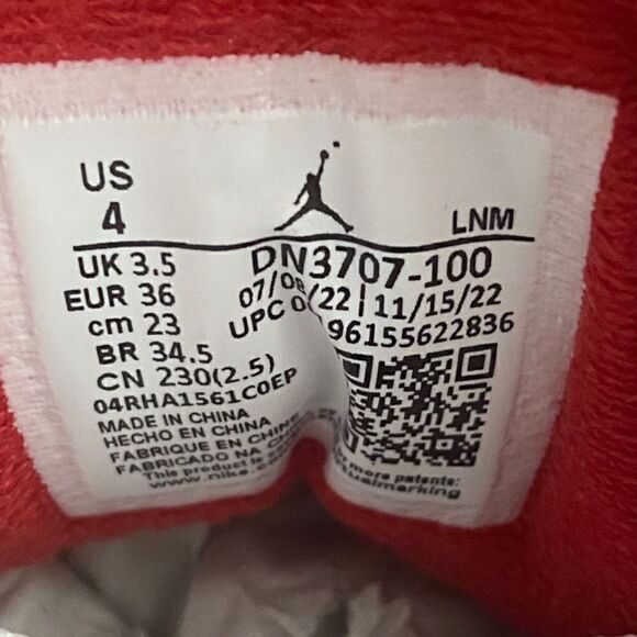 Nike Air Jordan 3 Retro White Cement Reimagined DN3707-100 Mens size 4 New - Picture 10 of 11